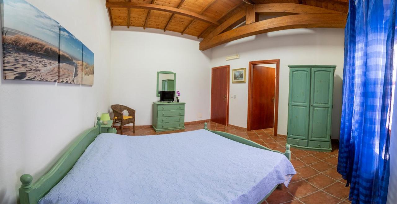 Is Cuccus Bed & Breakfast Masainas ภายนอก รูปภาพ
